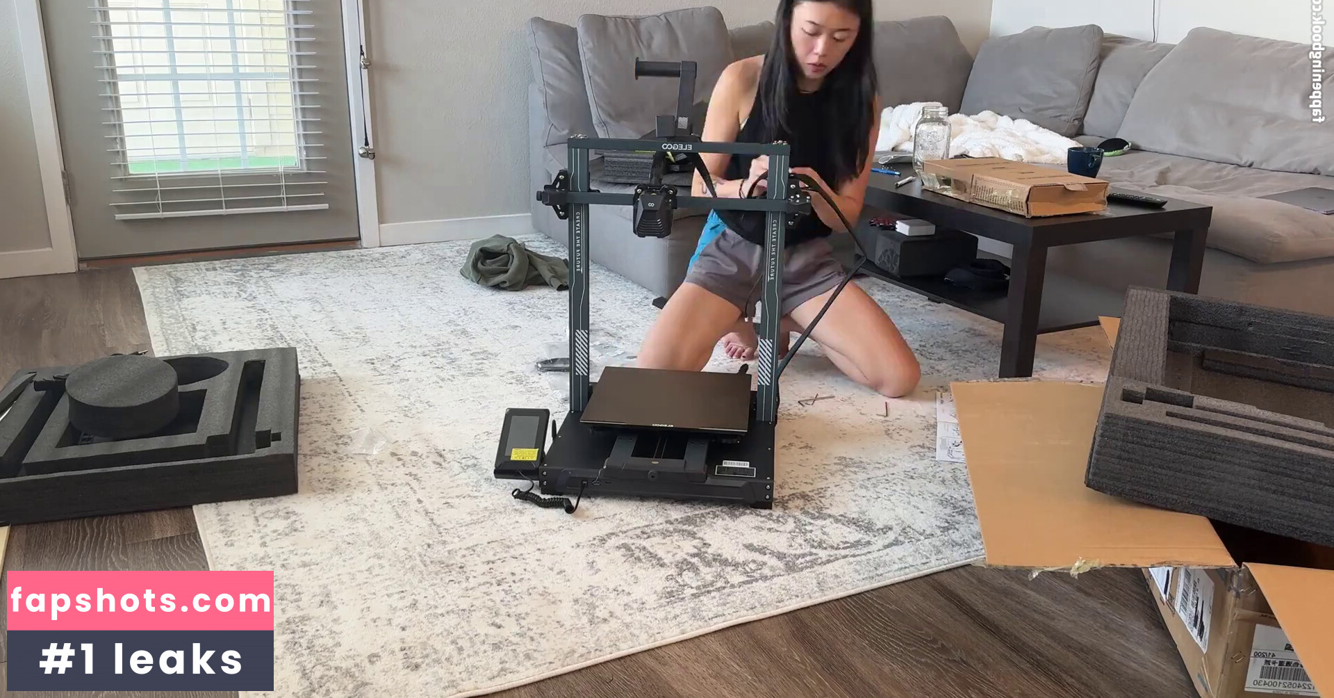 Emily Boe gallery photo #11