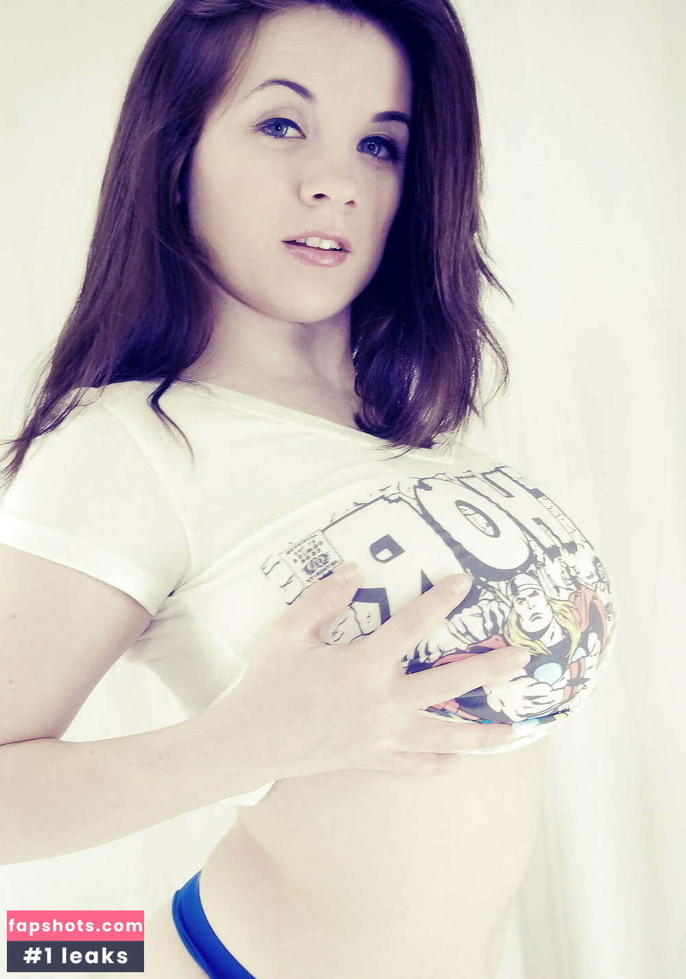 Emily Born gallery photo #15