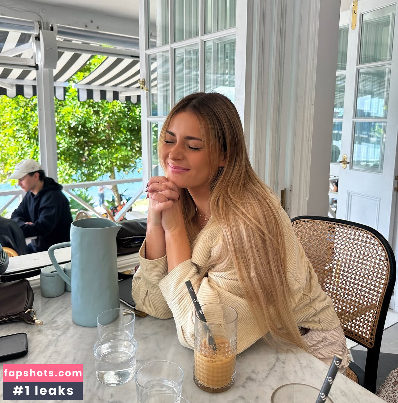 Emily Bright gallery photo #51