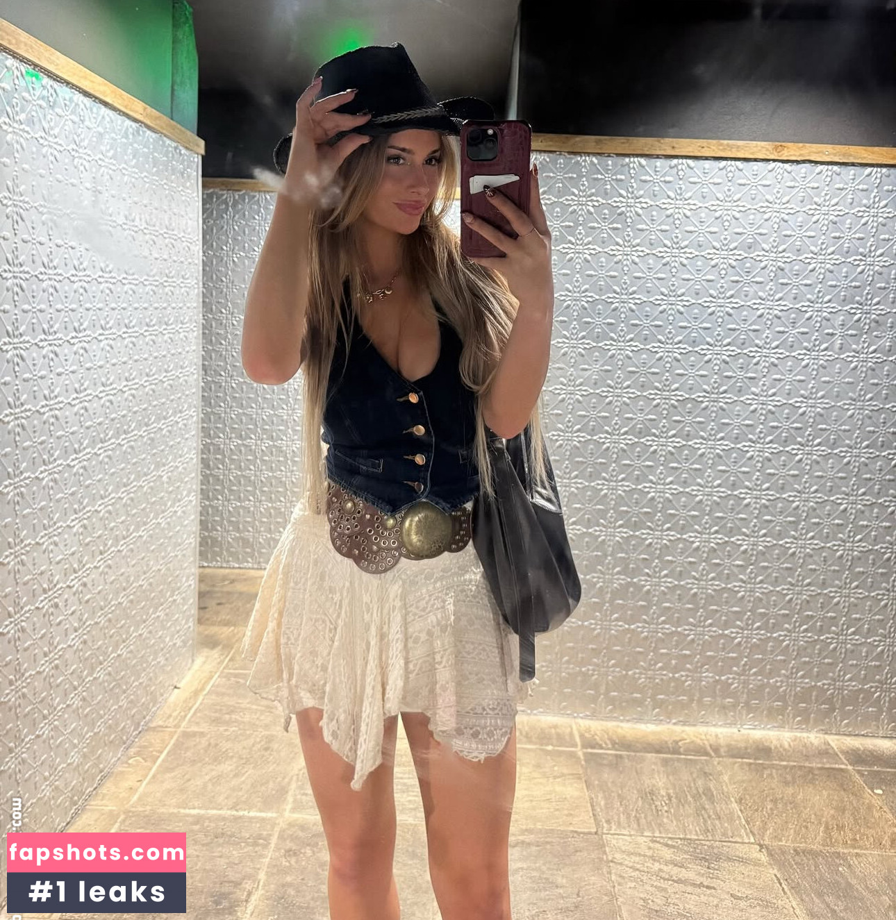 Emily Bright gallery photo #55