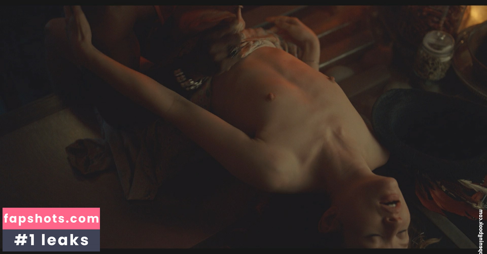 Emily Browning gallery photo #26