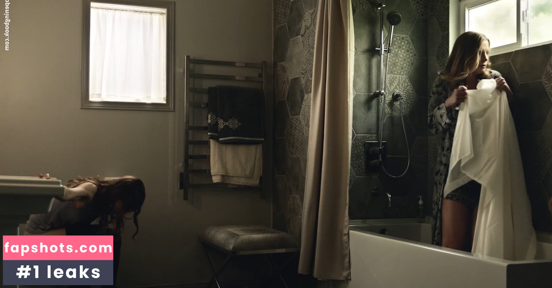 Emily Browning gallery photo #39