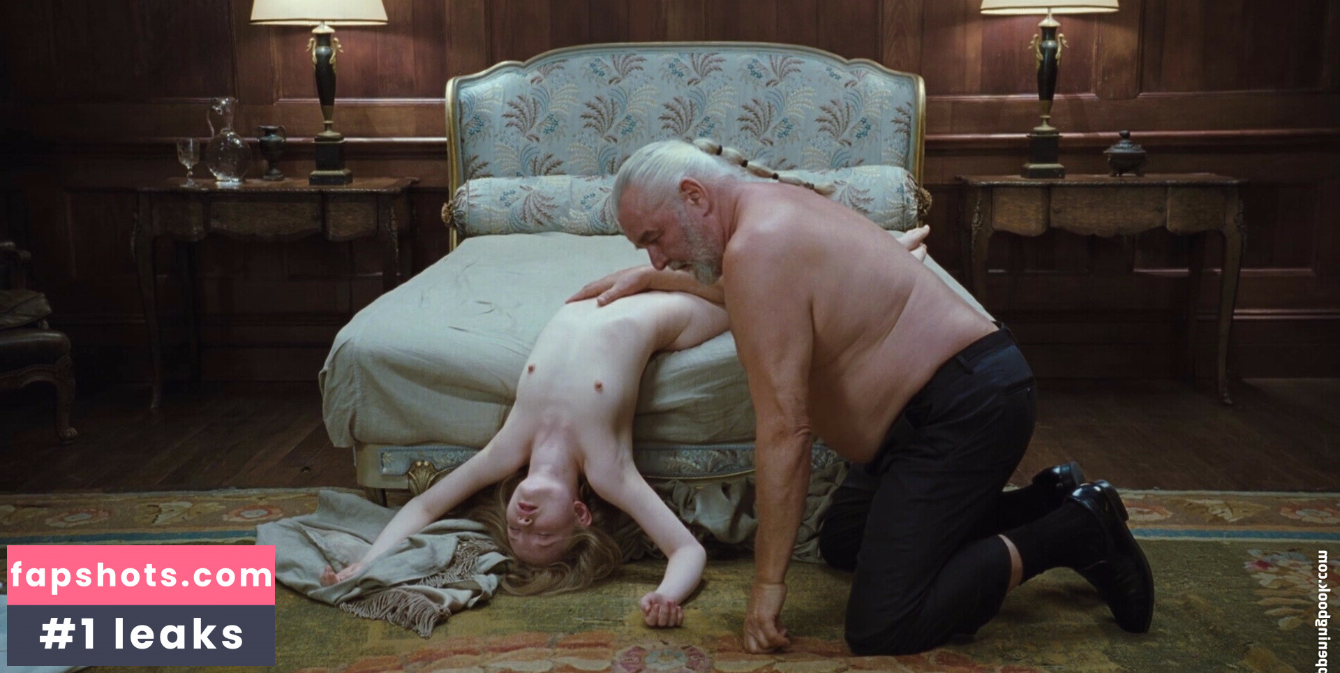 Emily Browning gallery photo #5