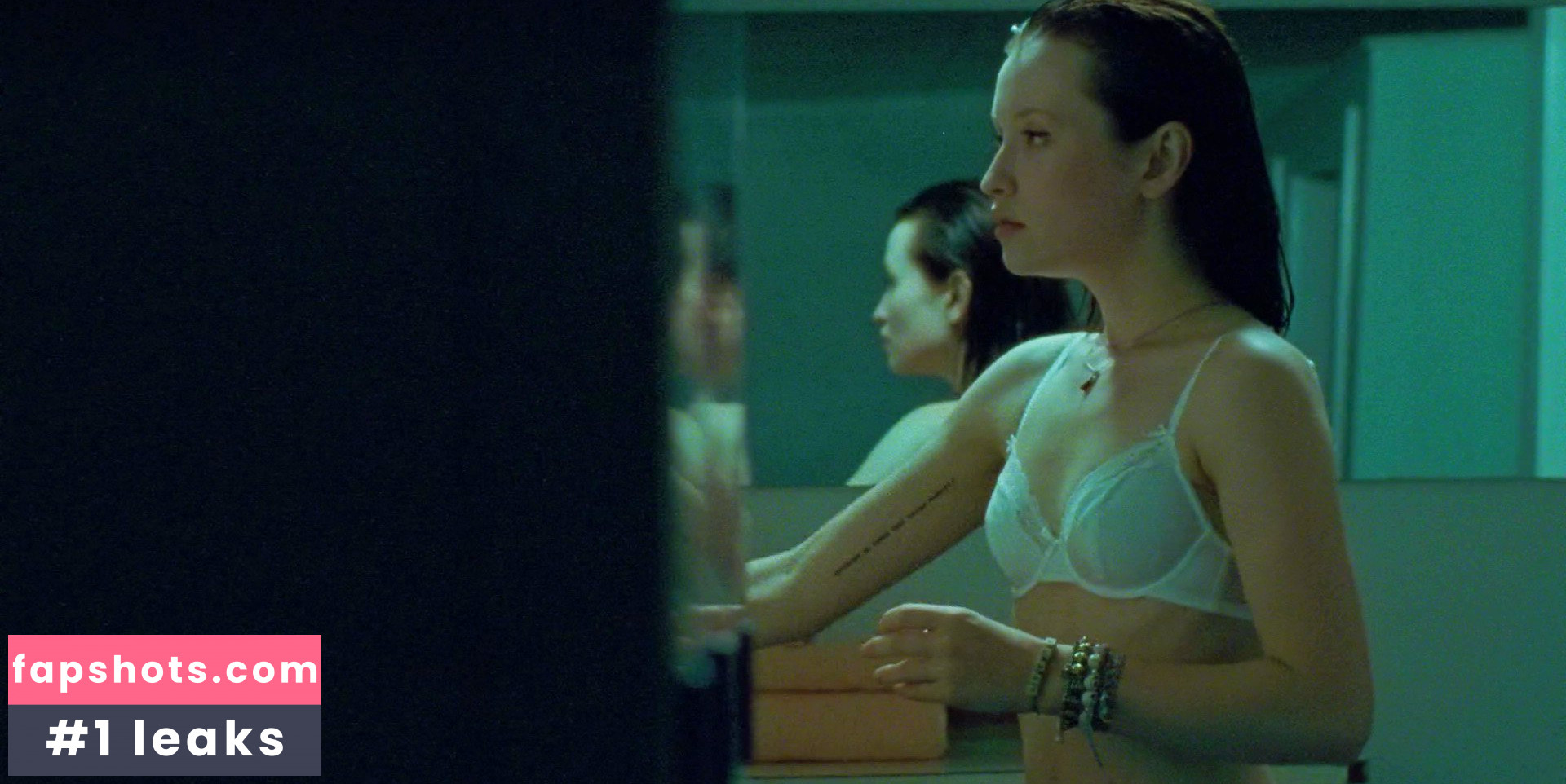 Emily Browning gallery photo #48