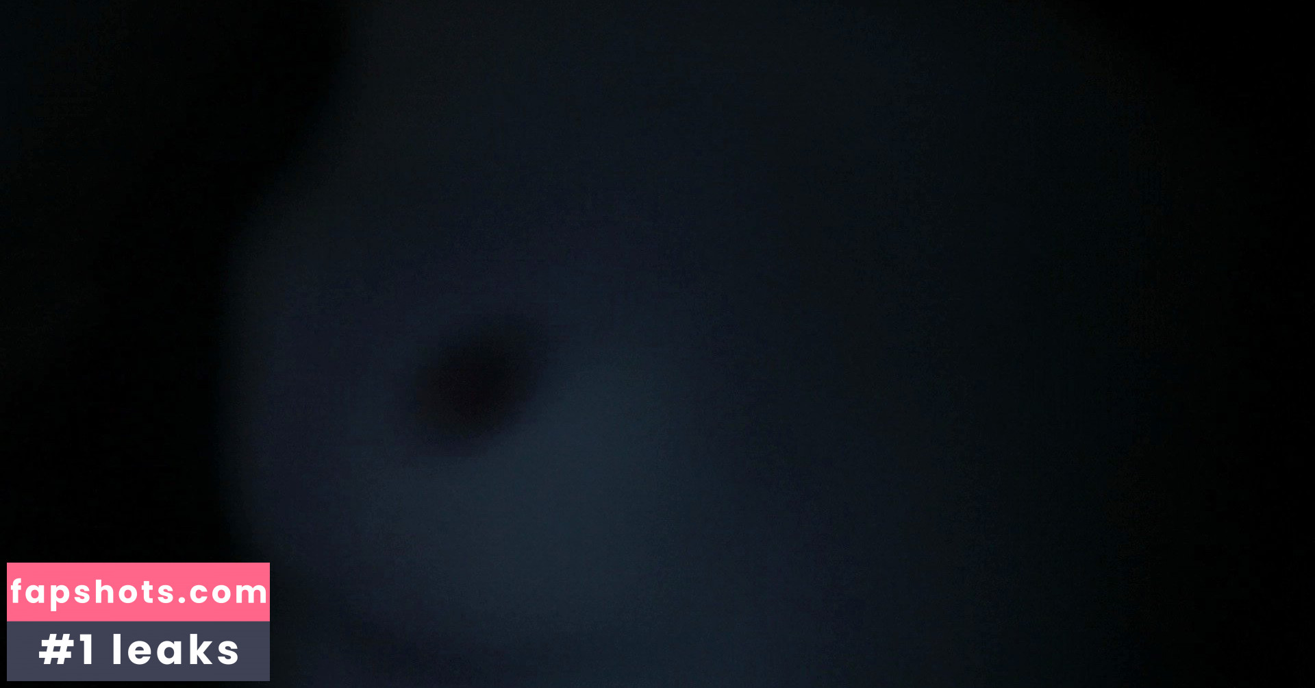 Emily Browning gallery photo #50