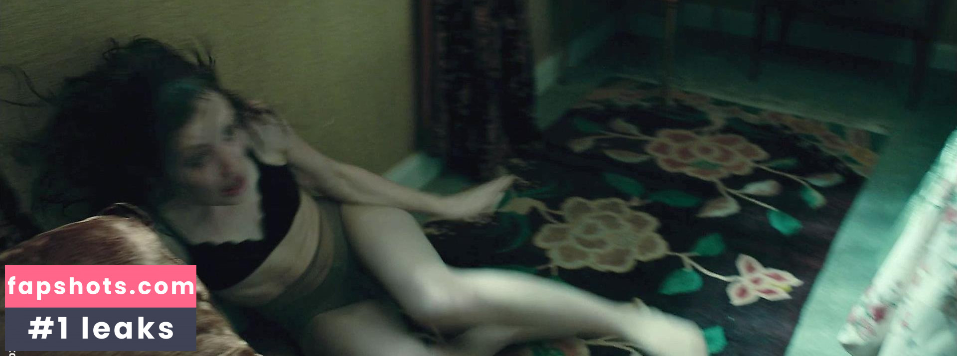 Emily Browning gallery photo #67