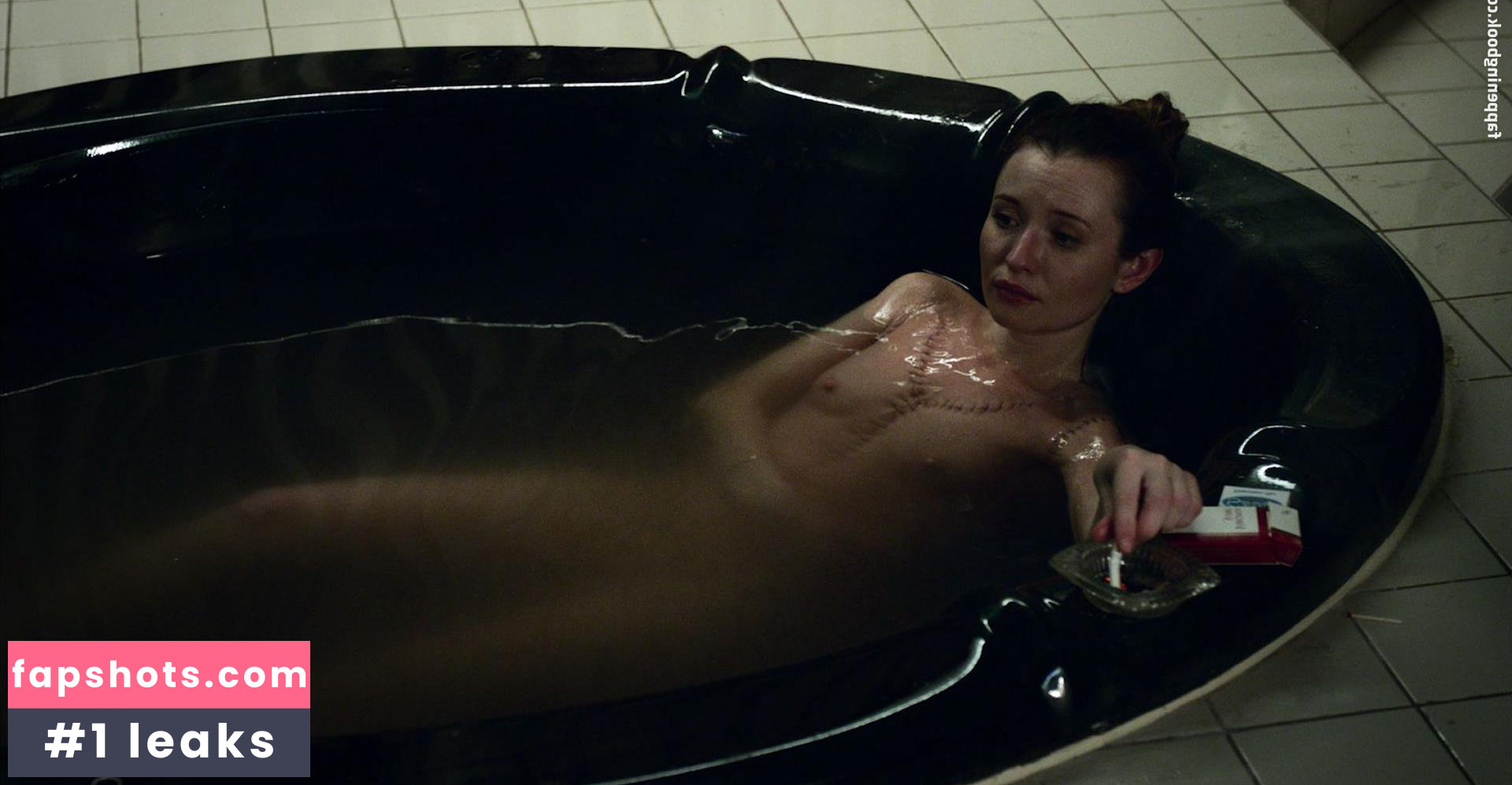 Emily Browning gallery photo #73