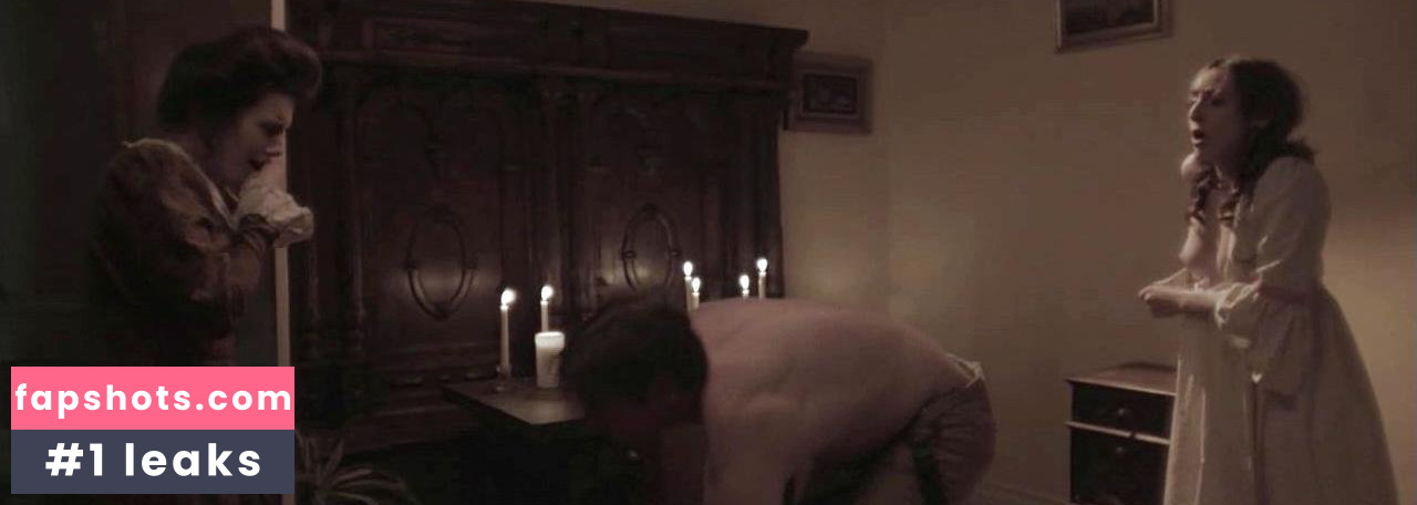 Emily Claeys nude babe gallery