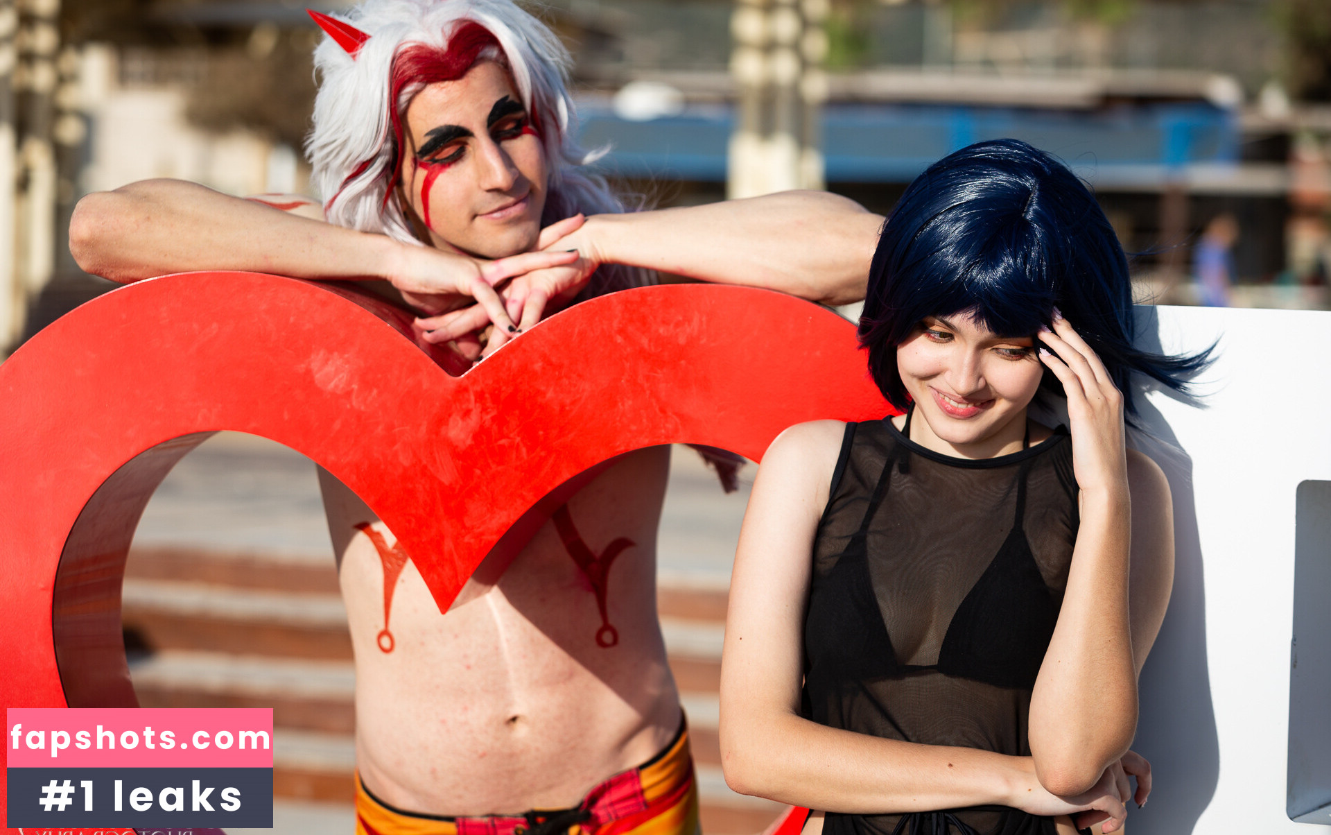 Emily_Cos gallery photo #3