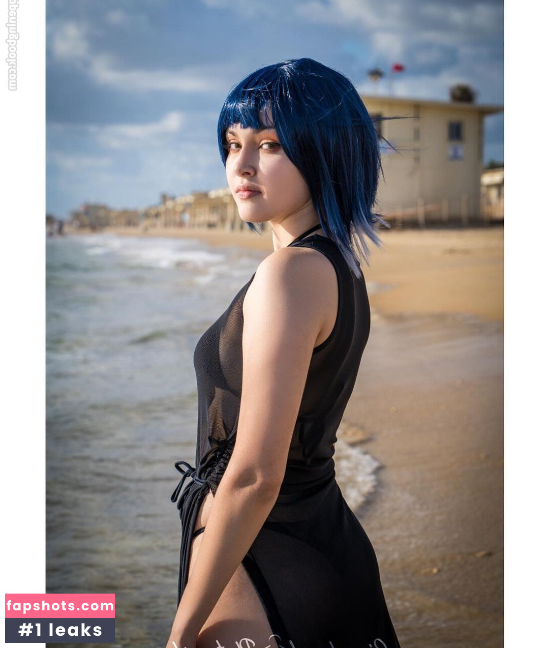 Emily_Cos gallery photo #5