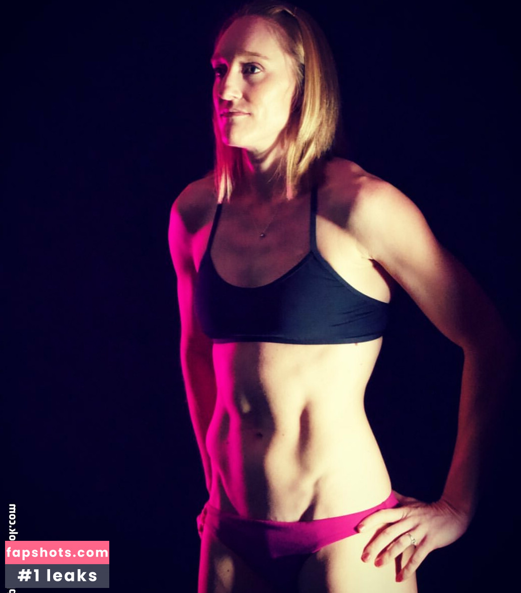 Emily Day gallery photo #10