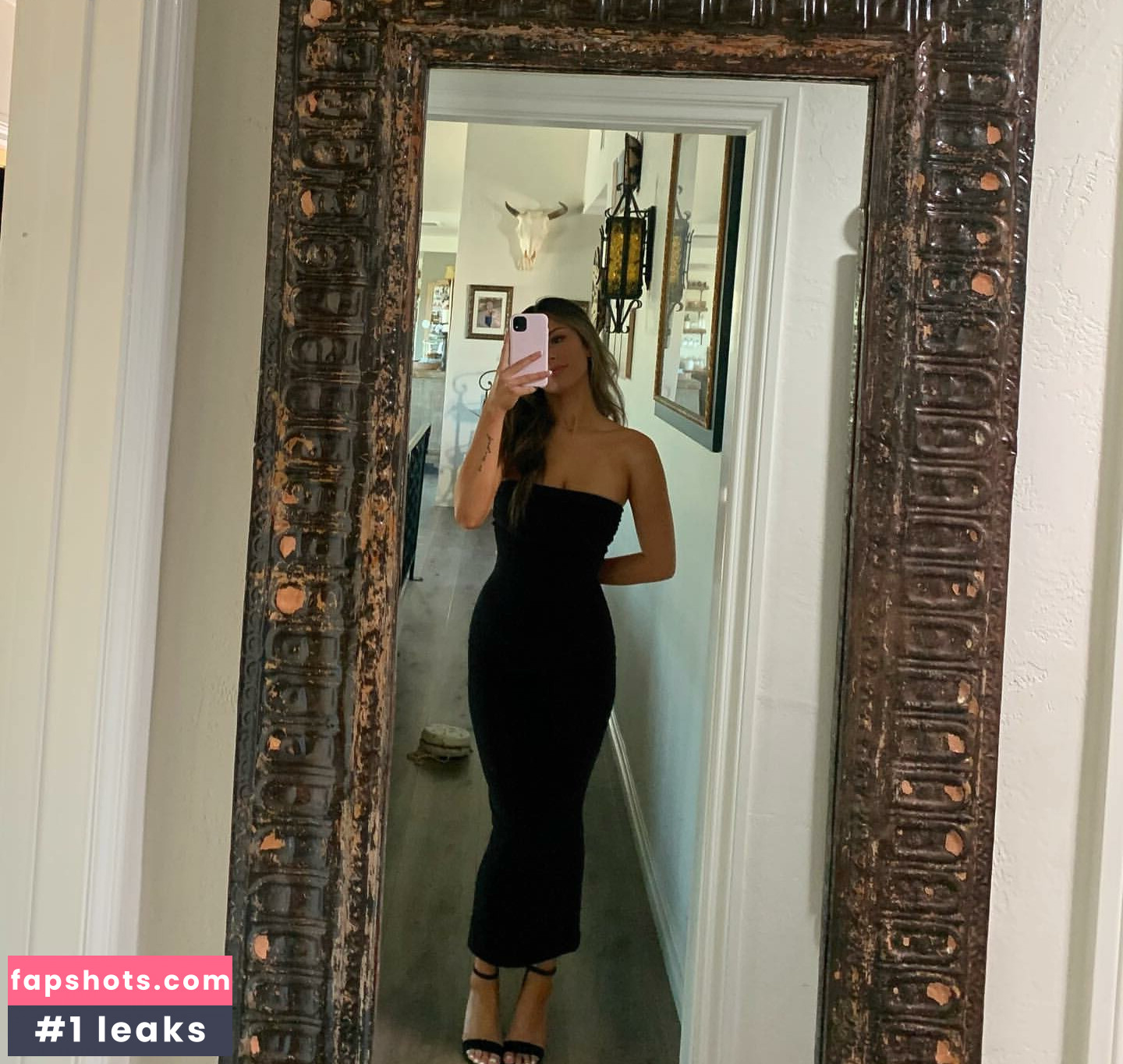 Emily Ellanah gallery photo #8