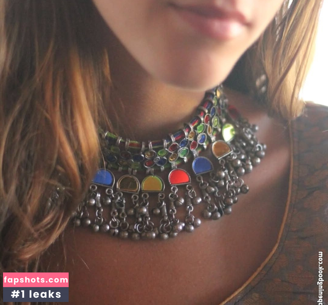 Emily Feld gallery photo #1007