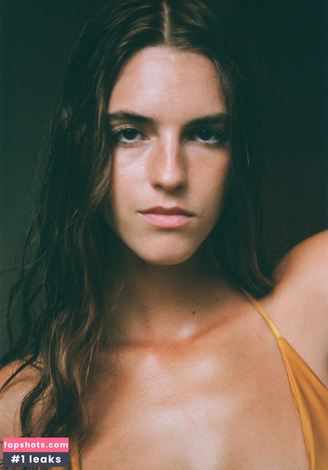 Emily Feld gallery photo #12