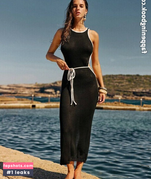 Emily Feld gallery photo #1151