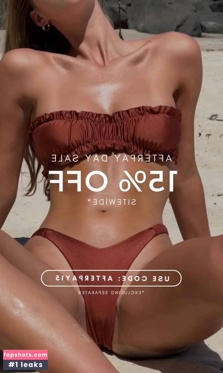 Emily Feld gallery photo #1171