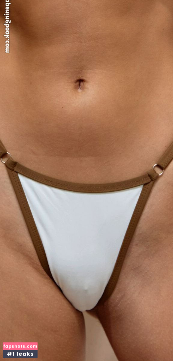 Emily Feld gallery photo #1174