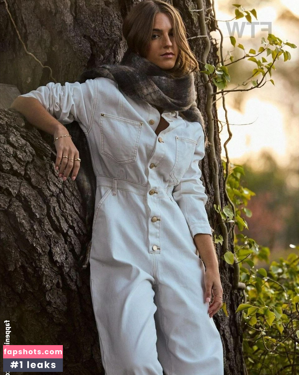 Emily Feld gallery photo #219