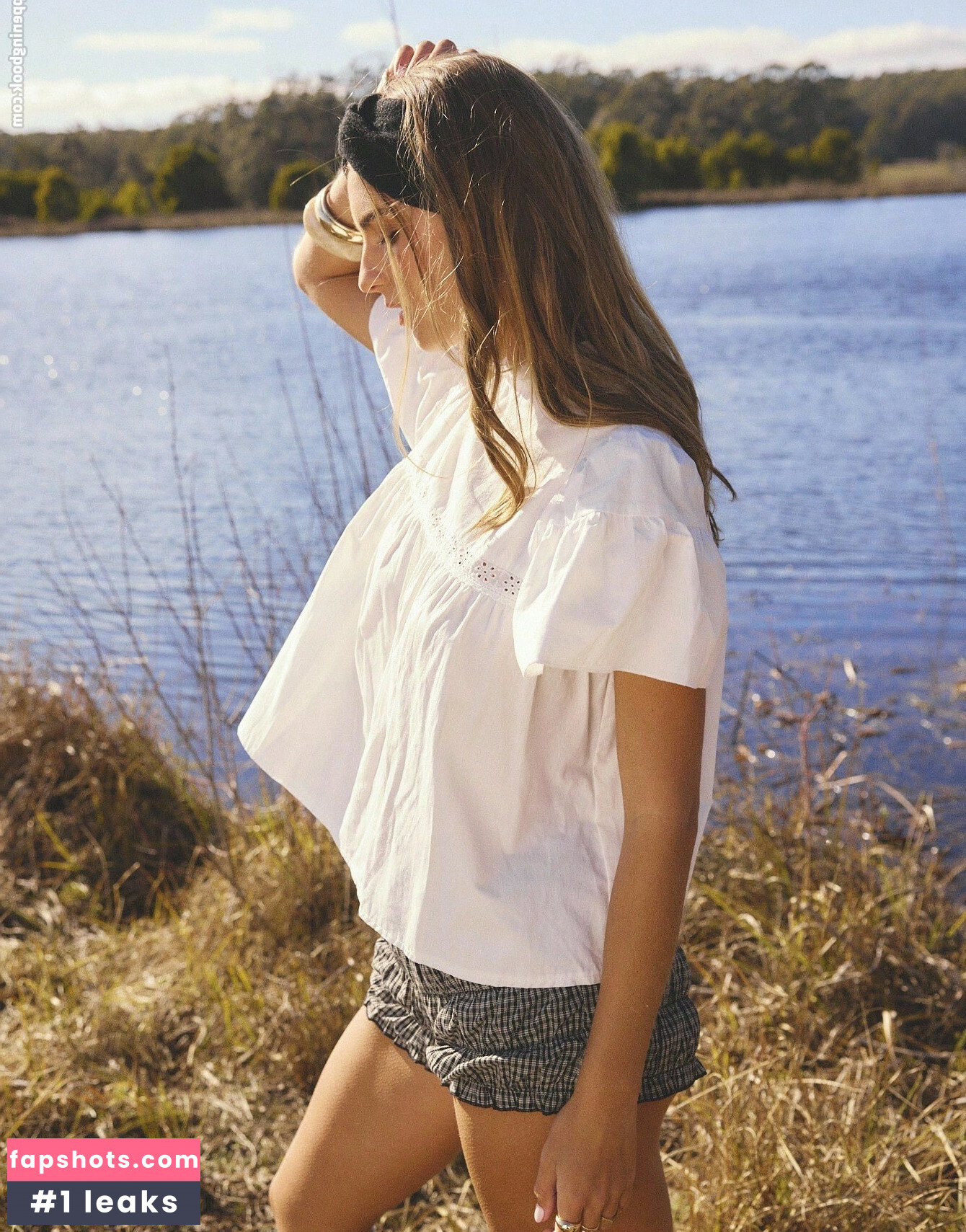 Emily Feld gallery photo #338