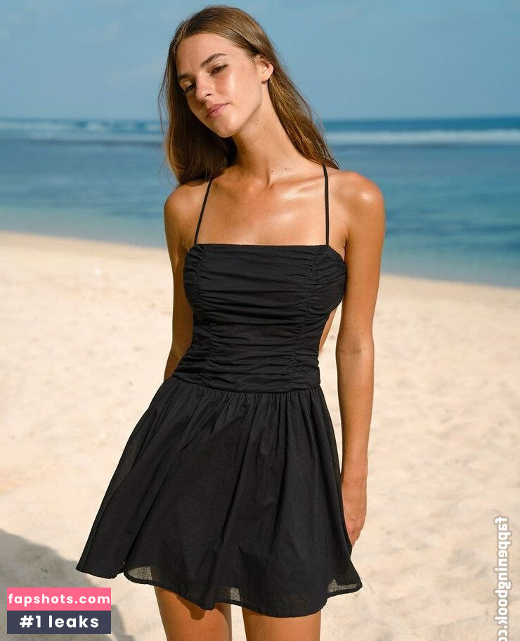 Emily Feld gallery photo #409