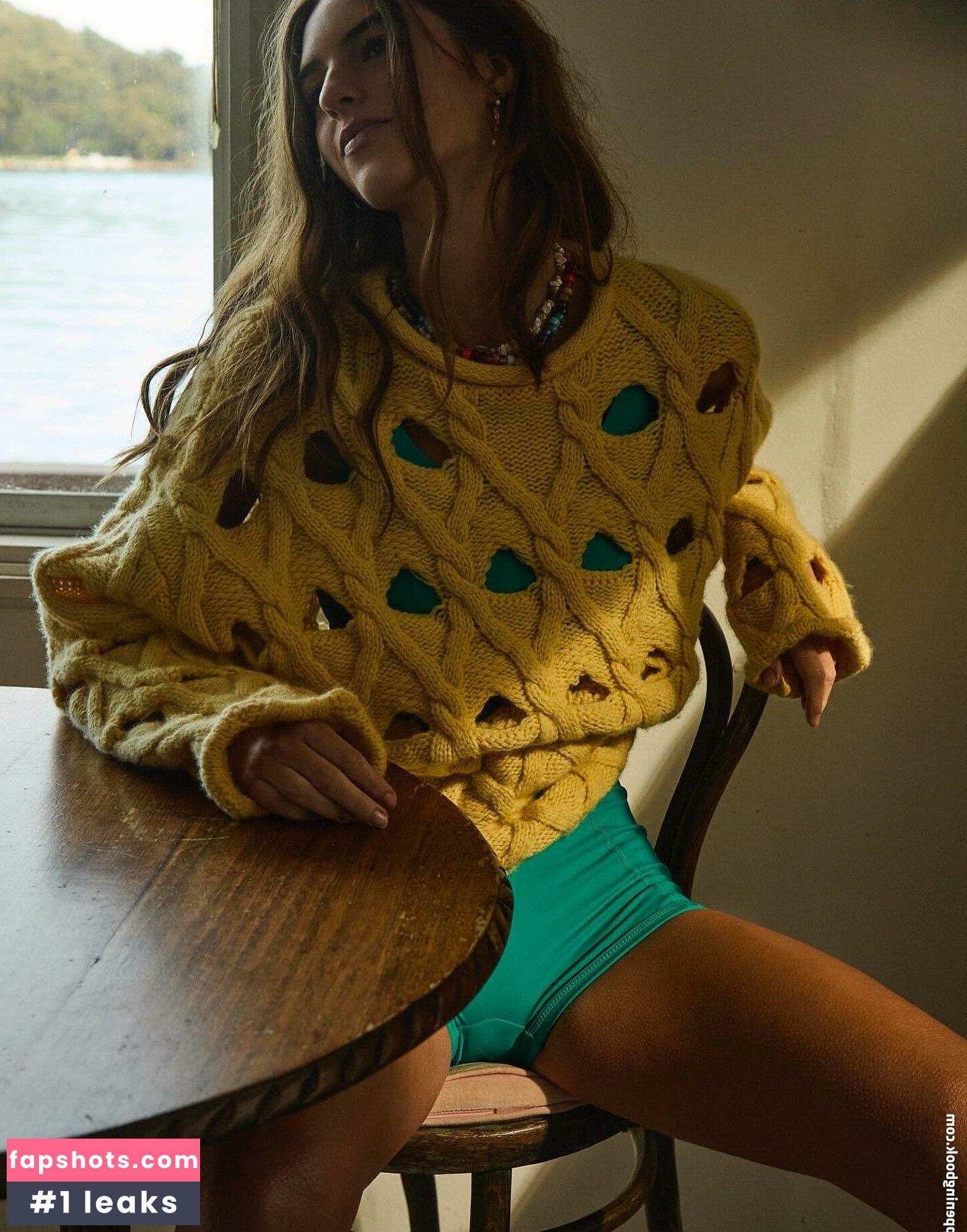 Emily Feld gallery photo #647