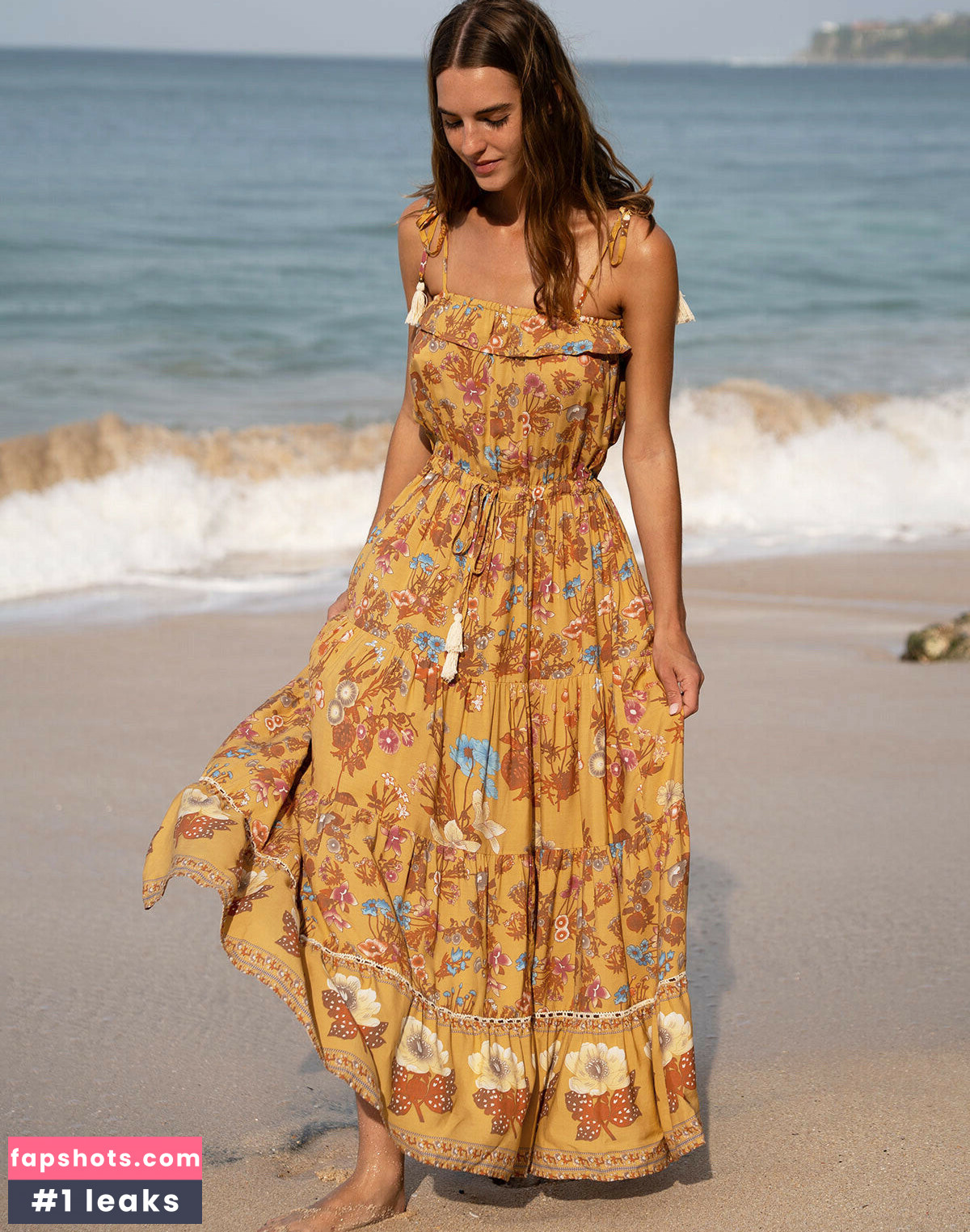 Emily Feld gallery photo #832