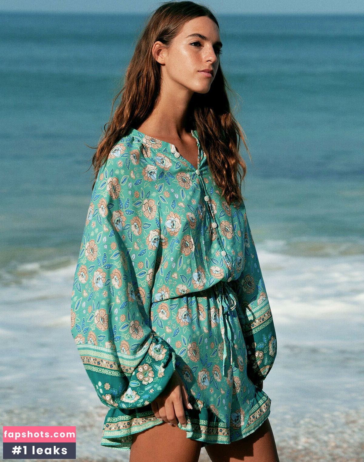 Emily Feld gallery photo #836