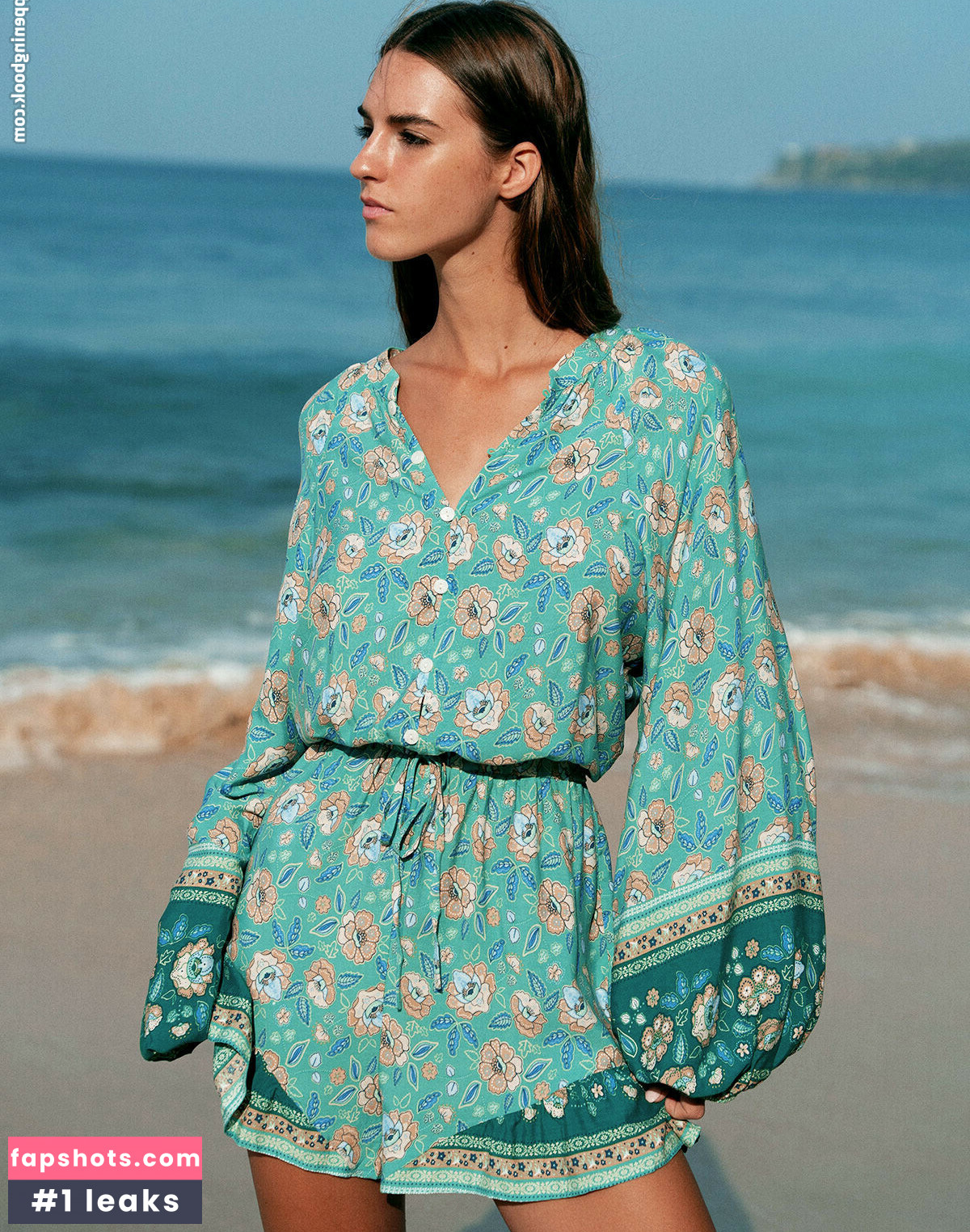 Emily Feld gallery photo #838