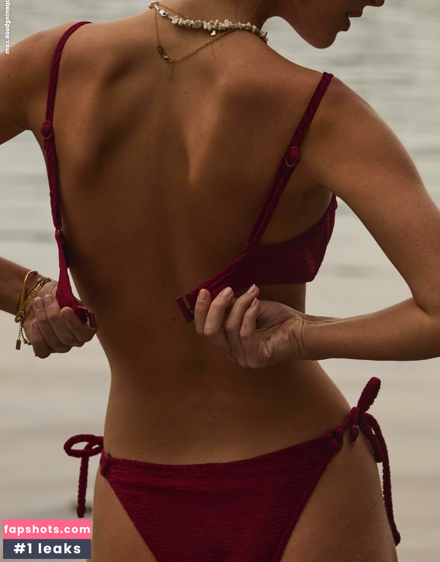 Emily Feld gallery photo #911