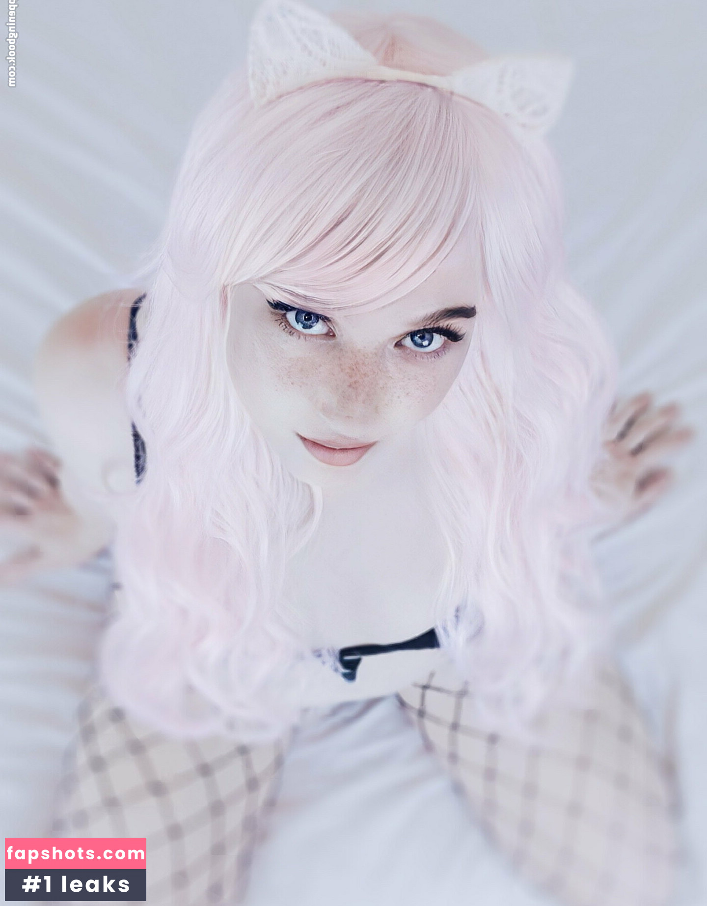 Emily_fox_official gallery photo #5