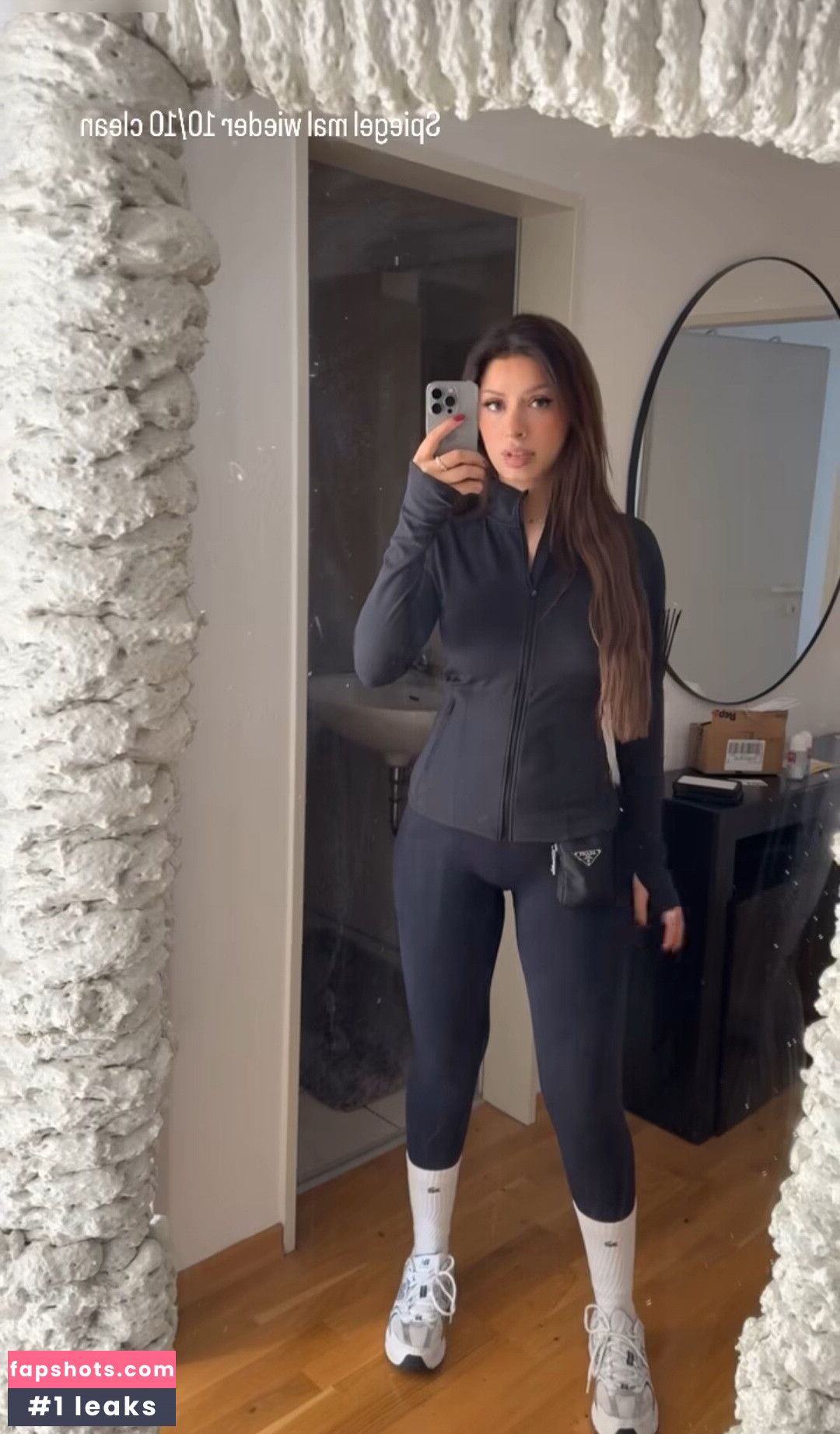 Emily Furz gallery photo #13