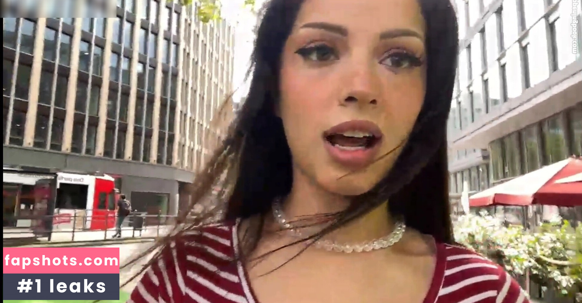 Emily Furz gallery photo #3