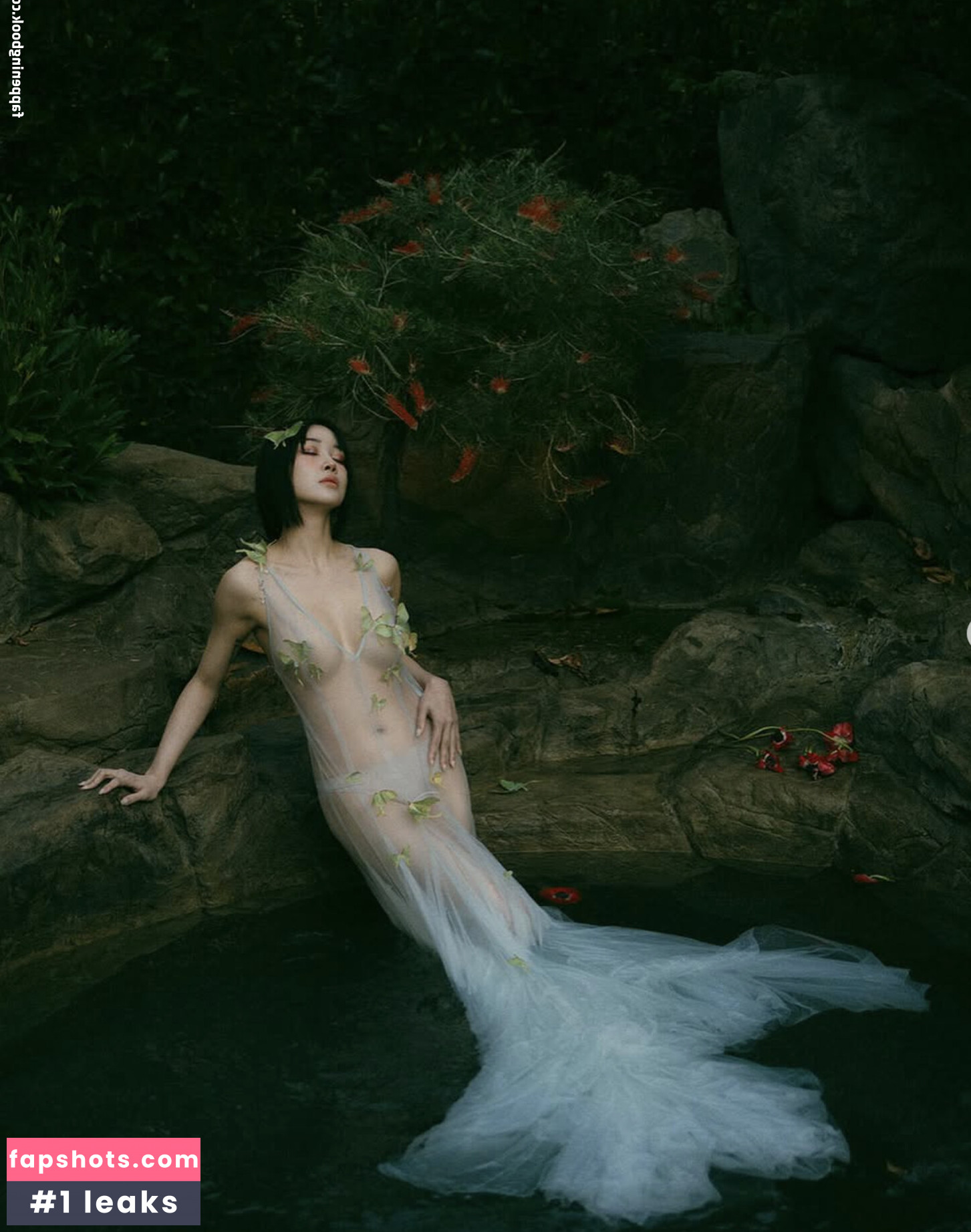 Emily Ghoul gallery photo #5