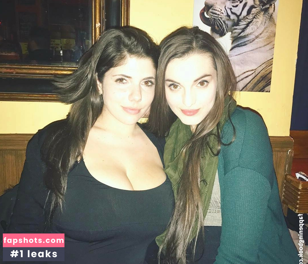 Emily H. Barry nude babe gallery