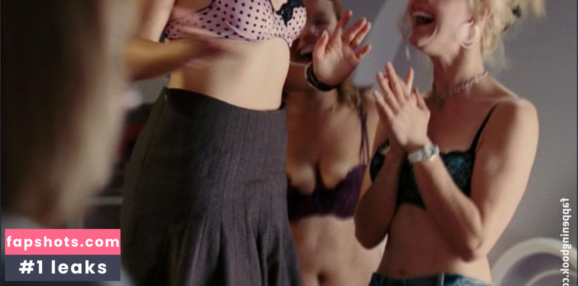 Emily Hampshire gallery photo #21