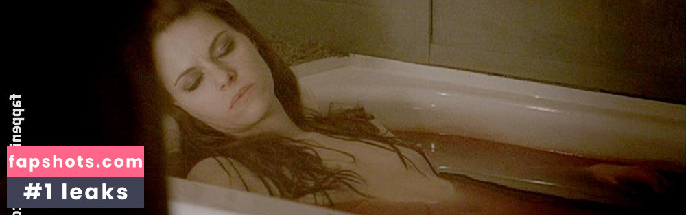 Emily Hampshire gallery photo #28