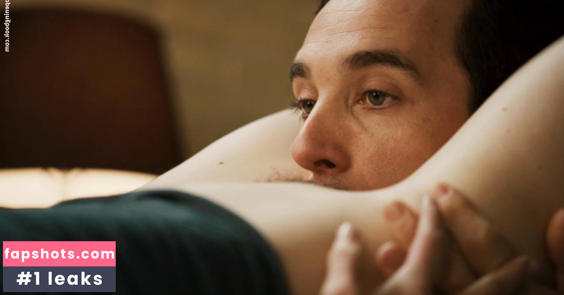 Emily Hampshire gallery photo #9