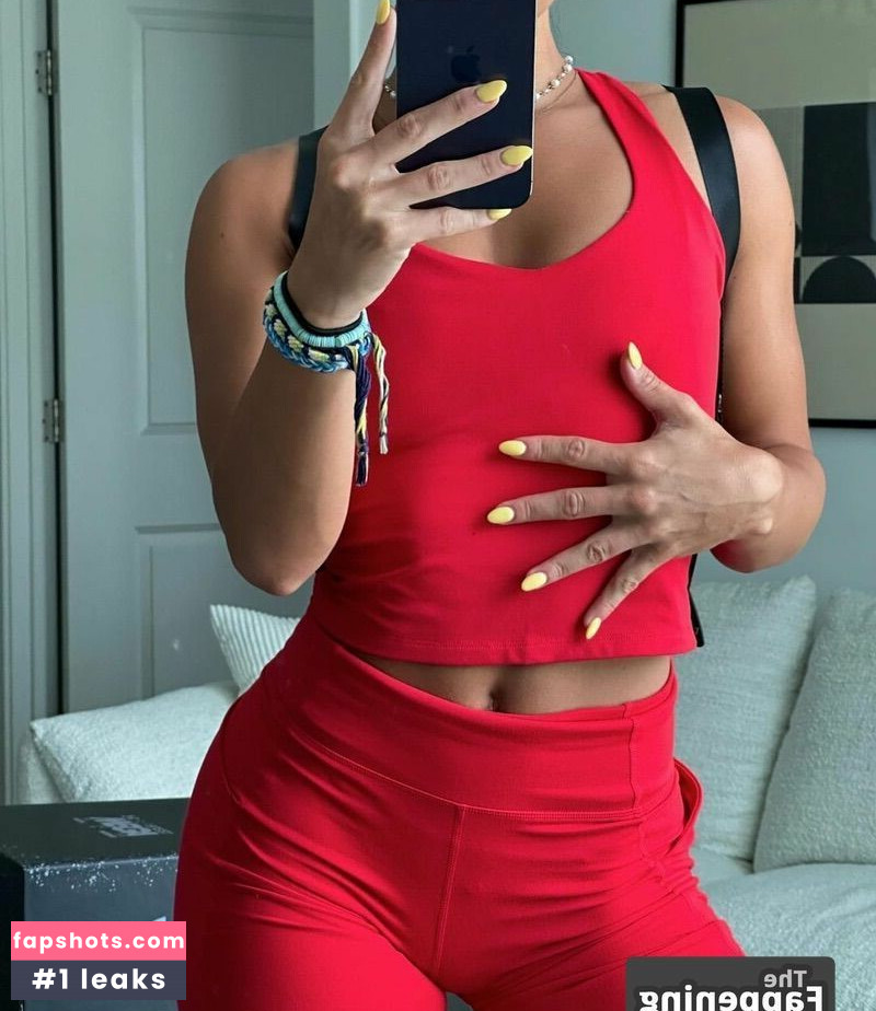 Emily Harrigan gallery photo #21