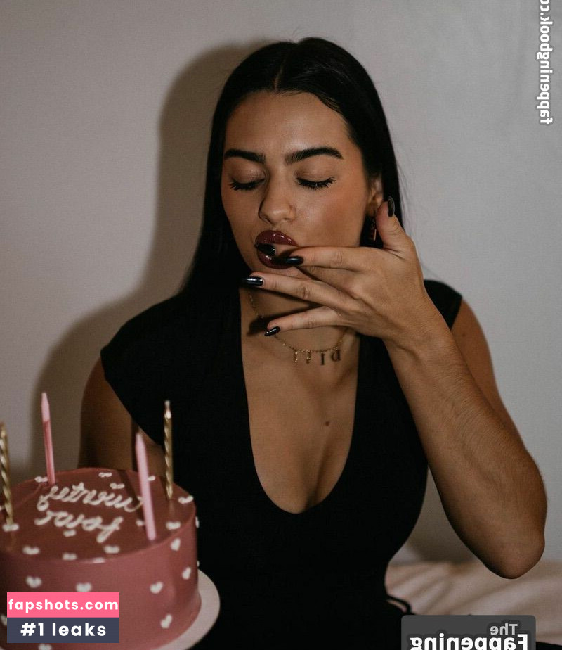 Emily Harrigan gallery photo #22