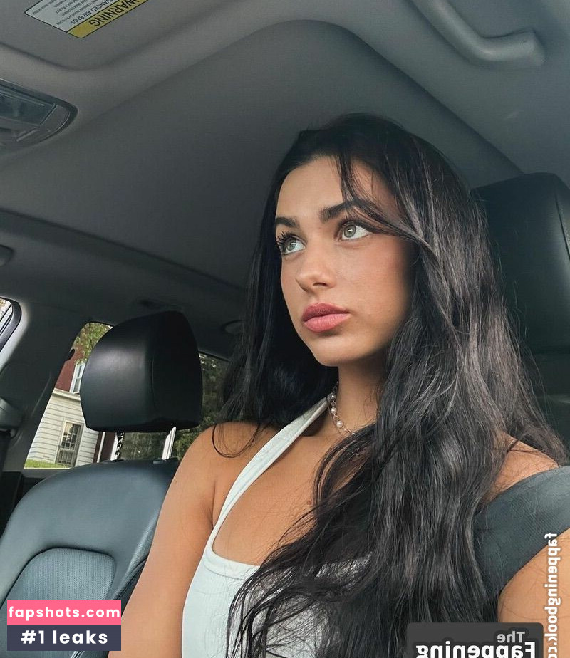 Emily Harrigan gallery photo #29