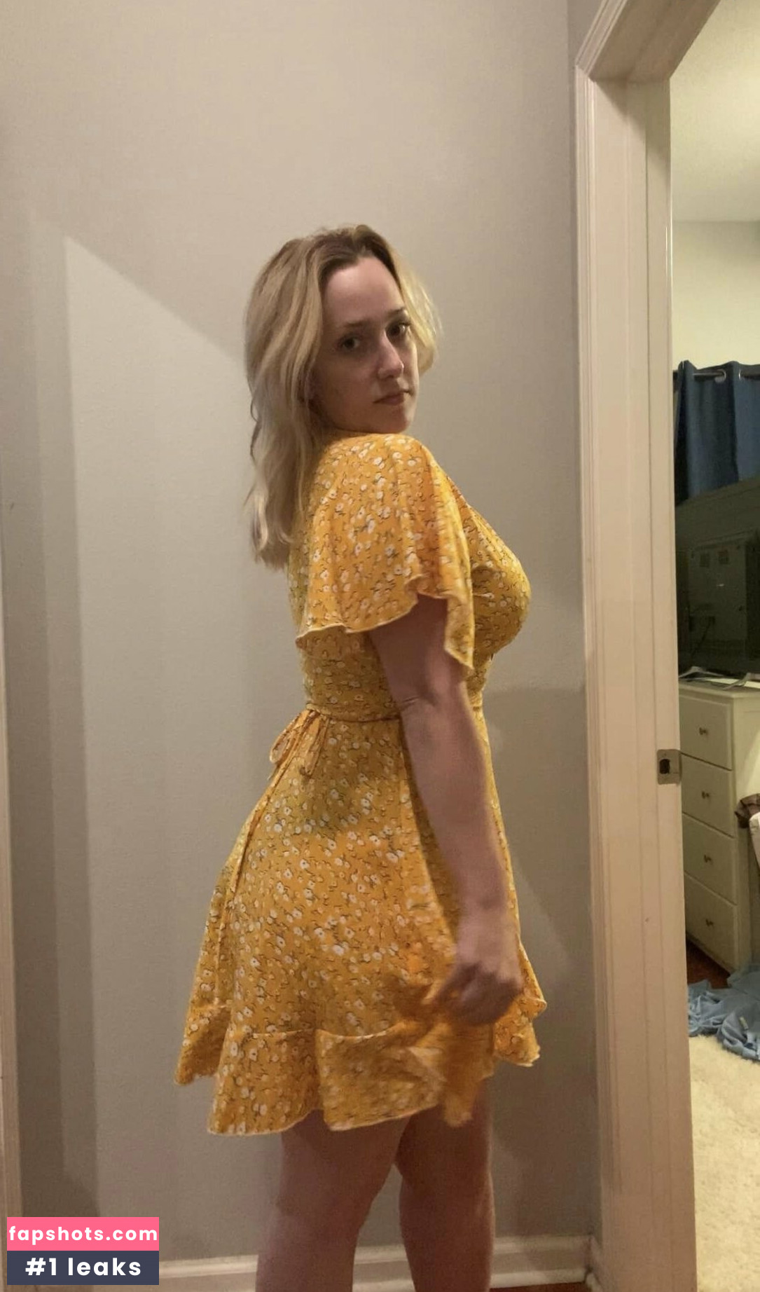 Emily Hebert gallery photo #12