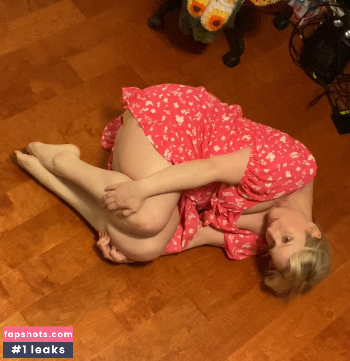 Emily Hebert gallery photo #9