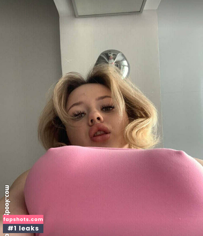 emily_hix gallery photo #13