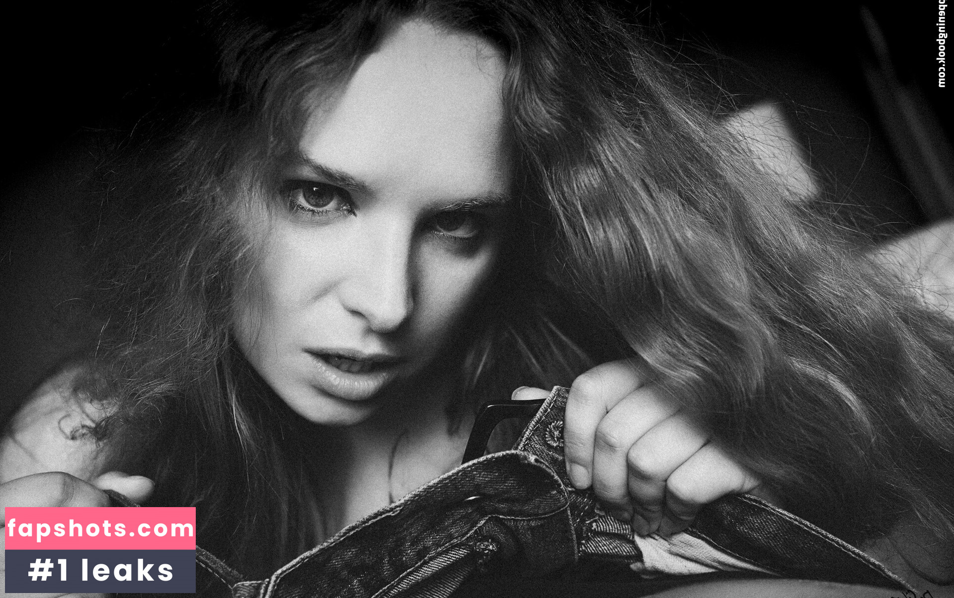 Emily Jezebelle Hamilton gallery photo #6