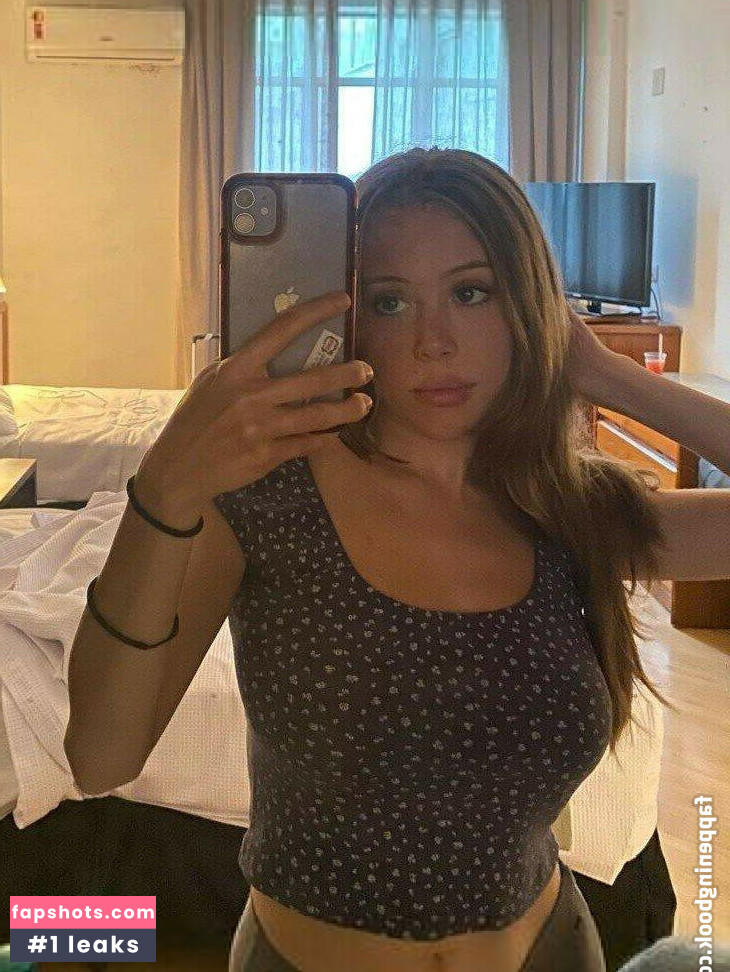 Emily Kyte gallery photo #5