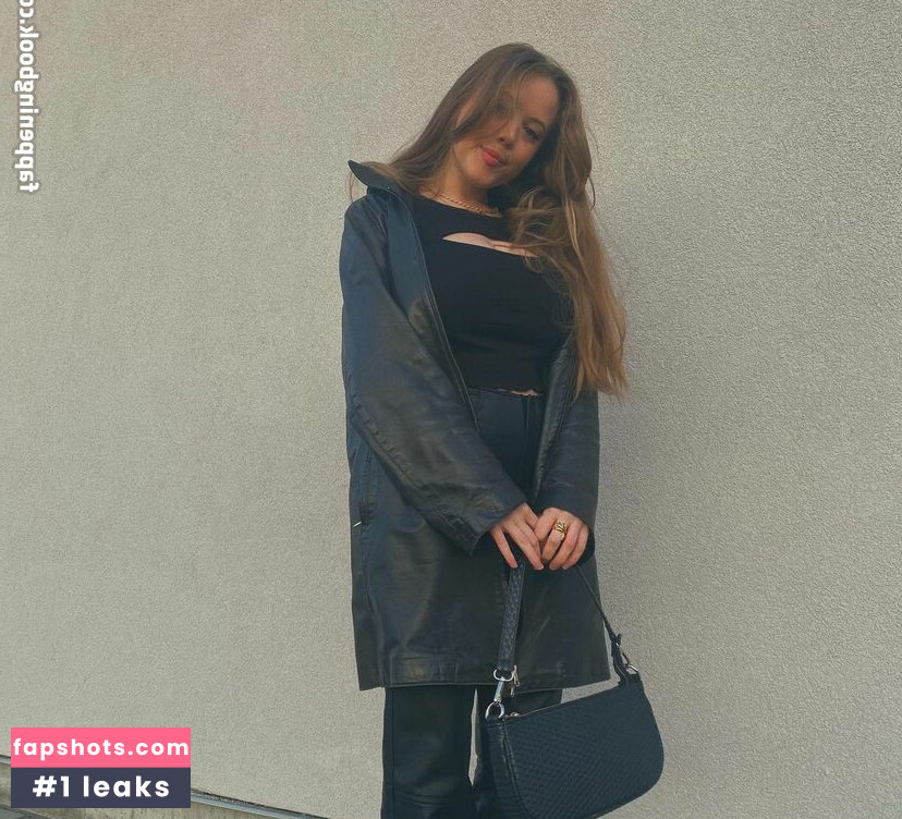 Emily Kyte gallery photo #64