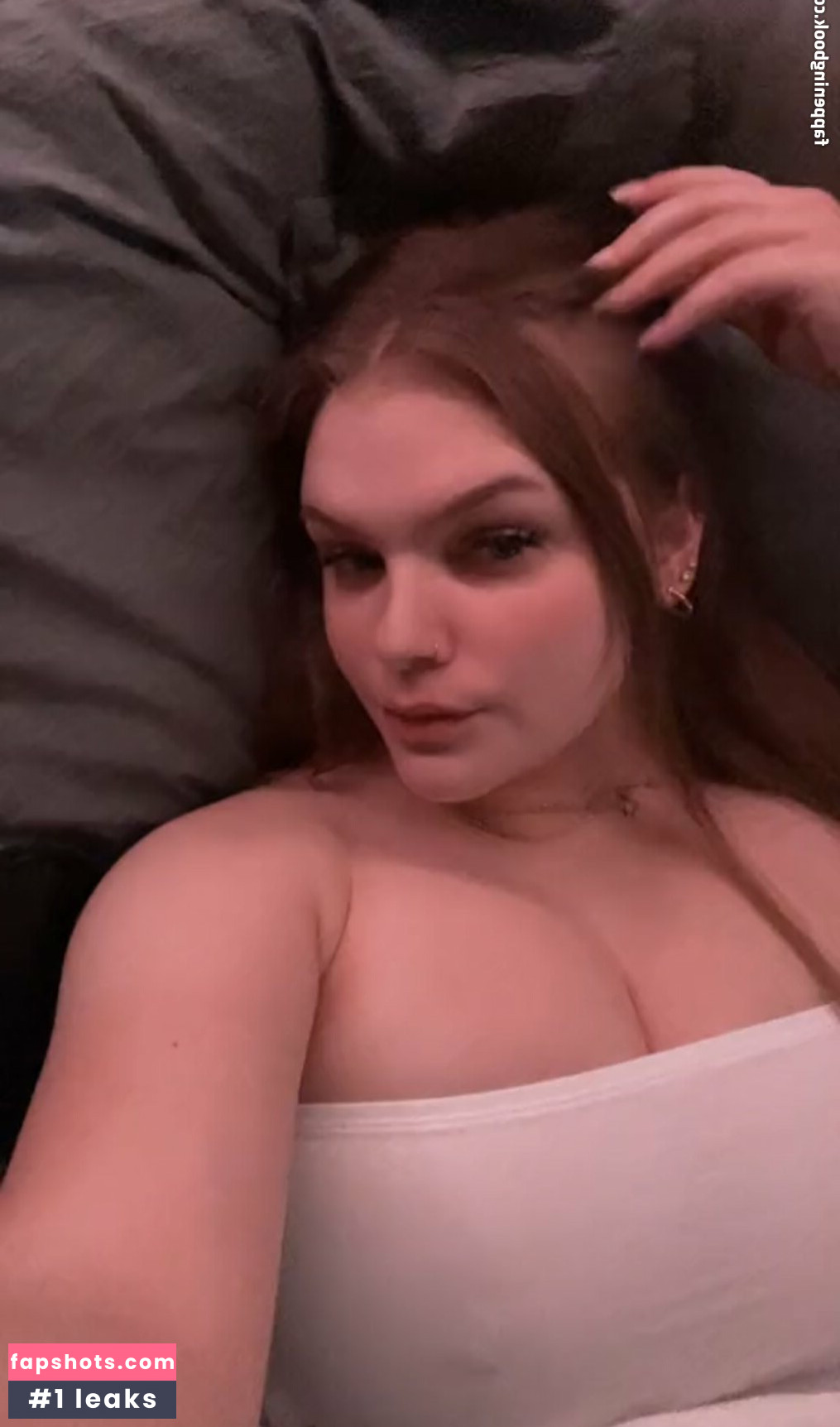 Emily L gallery photo #7