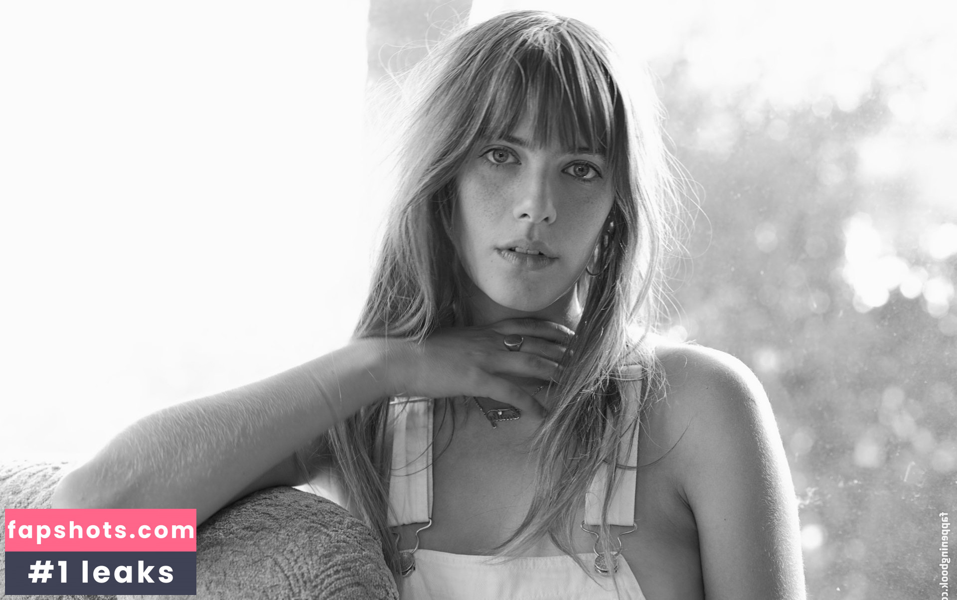 Emily Labowe gallery photo #17