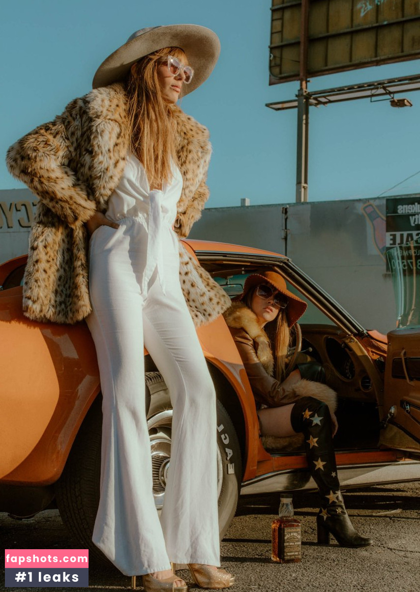 Emily Labowe gallery photo #53