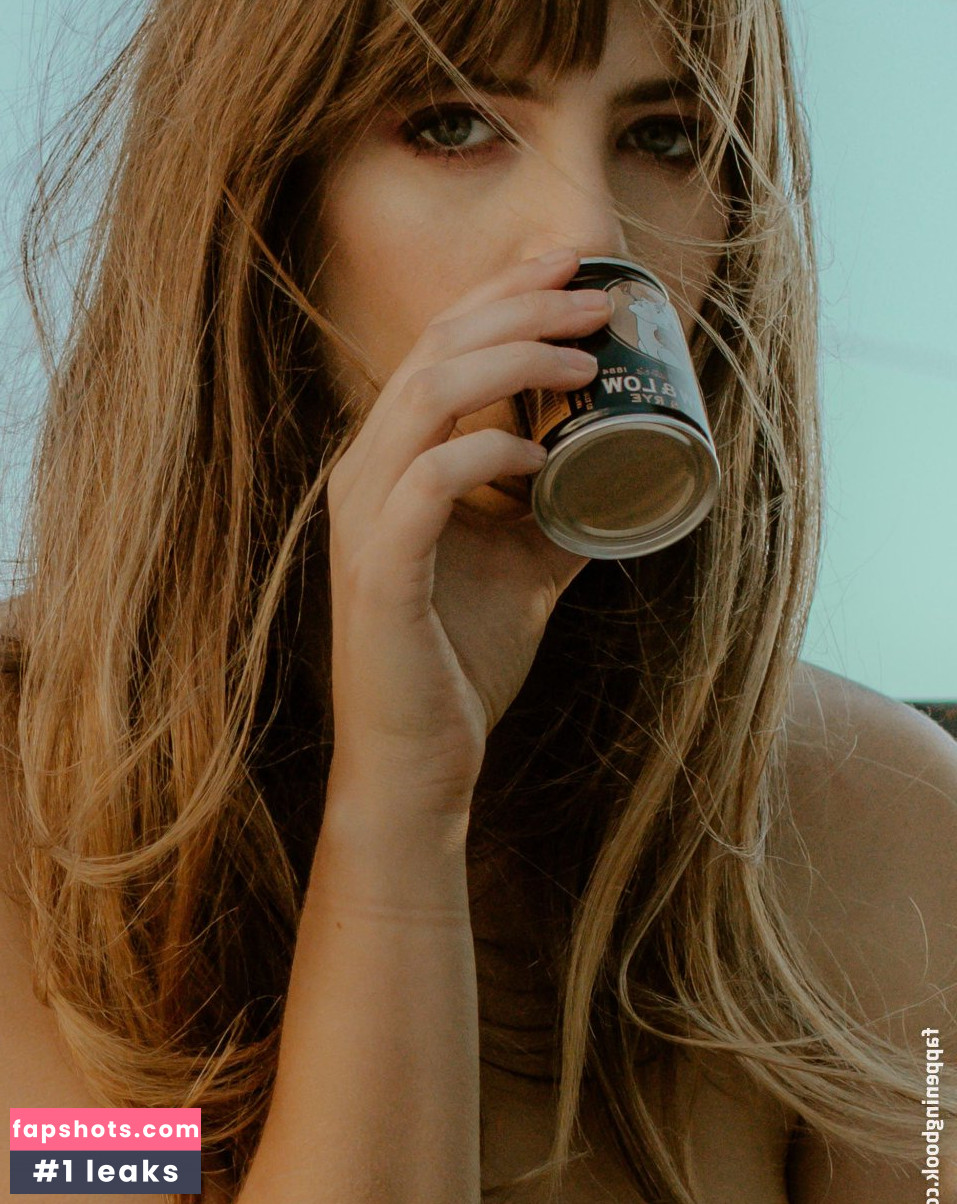 Emily Labowe gallery photo #69